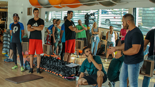 Mestre Leonardo Matta ministra curso de HIIT e Body Weight Training no IESPE