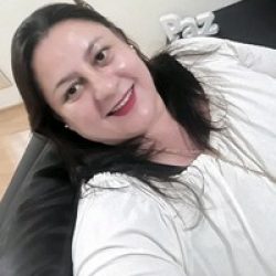Vania Aparecida de Oliveira Vania Aparecida de Oliveira